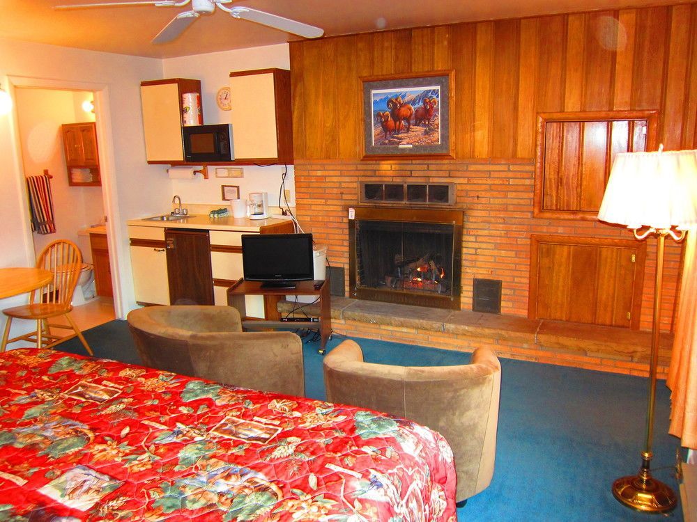 Columbine Inn (Adults Only) Estes Park Zewnętrze zdjęcie